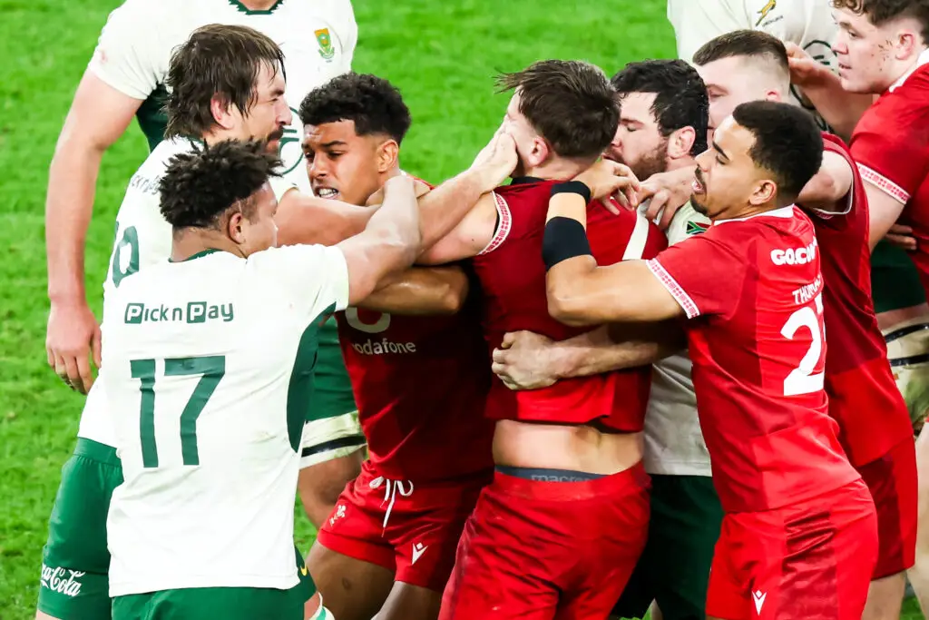 Eben Etzebeth se libra de lo peor tras su gesto inadmisible