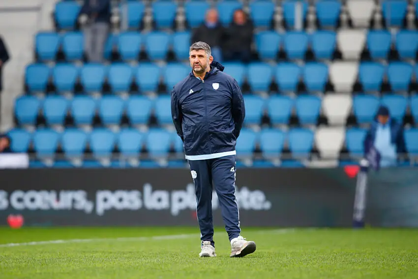 Top 14: el Aviron Bayonnais oficializa la salida de Grégory Patat