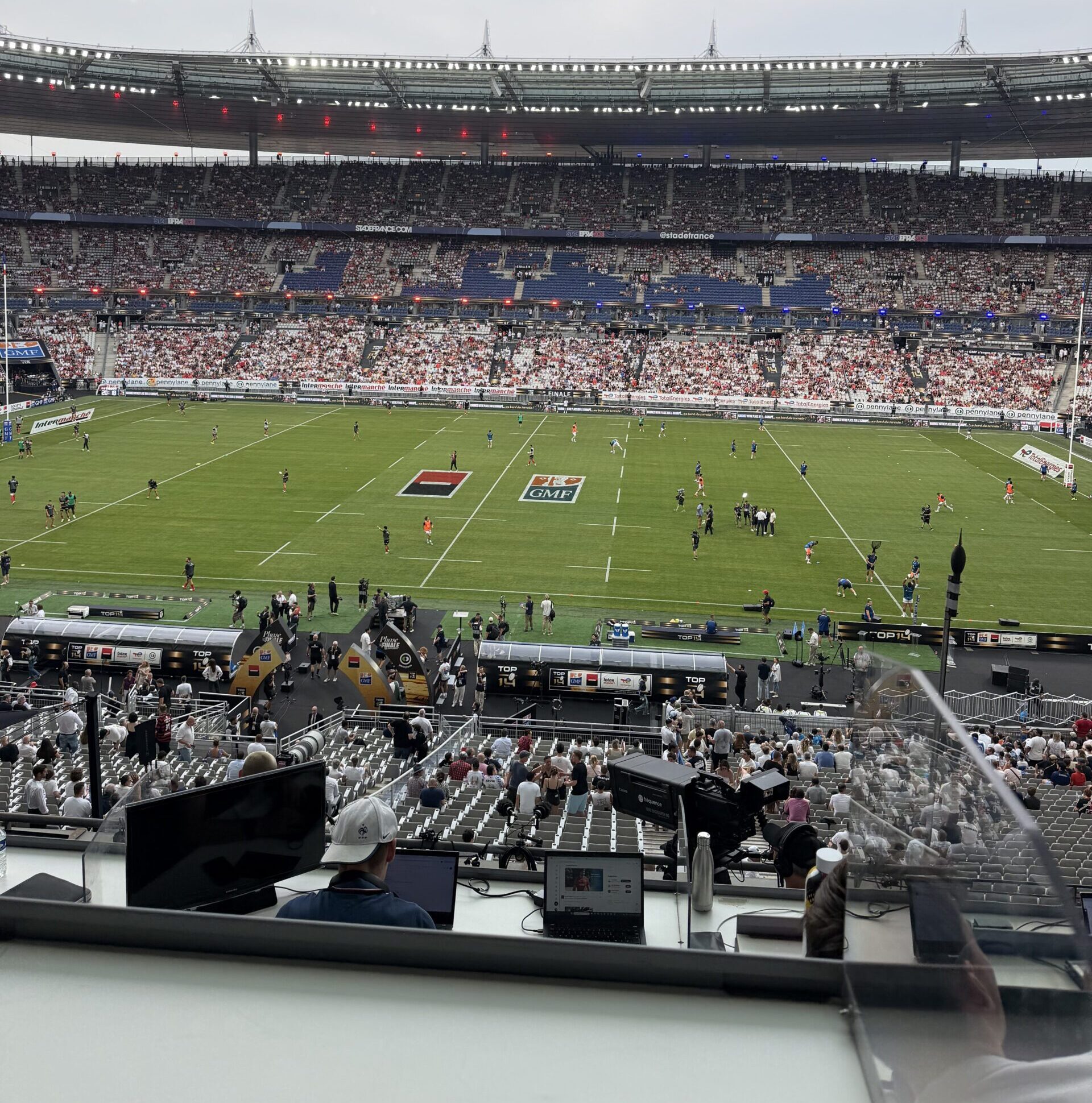 Metro, estadio, zona mixta: una final del Top 14 vista desde dentro