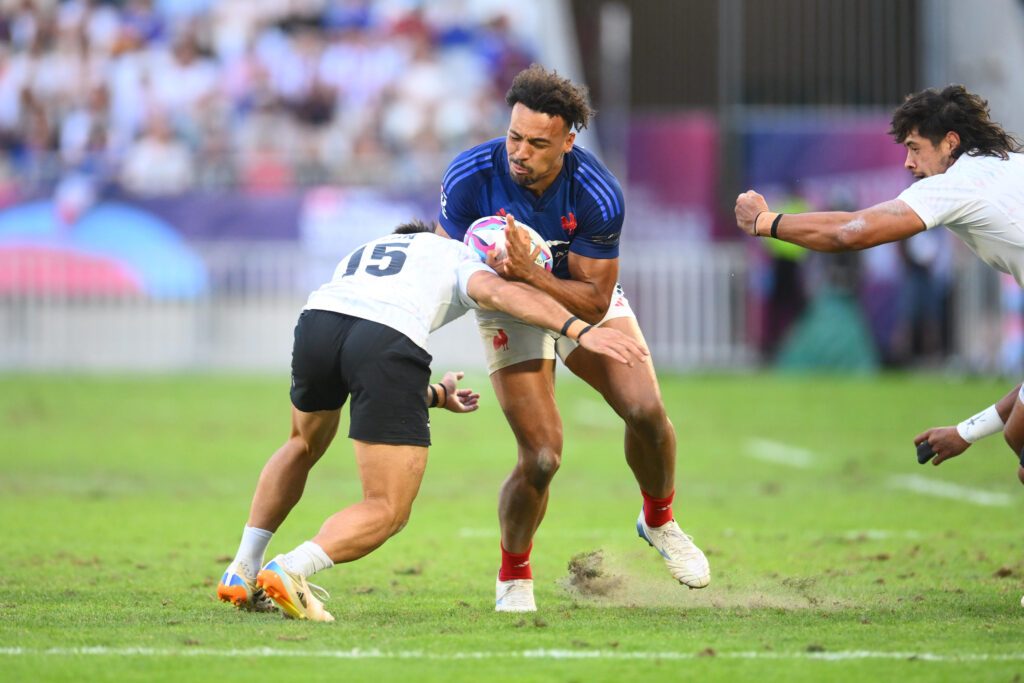 Empezó a jugar al rugby a los 17 años, estuvo a punto de irse a Estados Unidos a jugar al baloncesto… y se convirtió en campeón olímpico: el sorprendente camino de Jordan Sepho