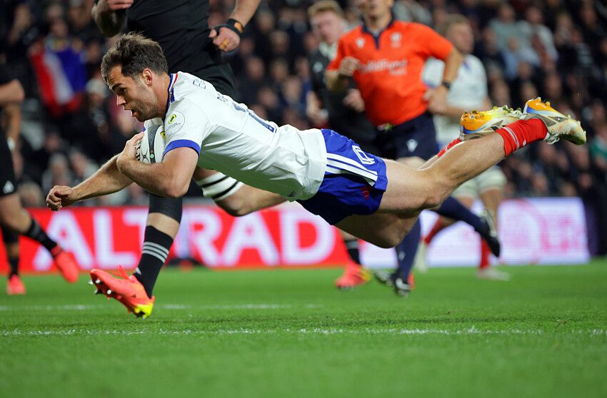 Los Bleus caen con honor ante los All Blacks